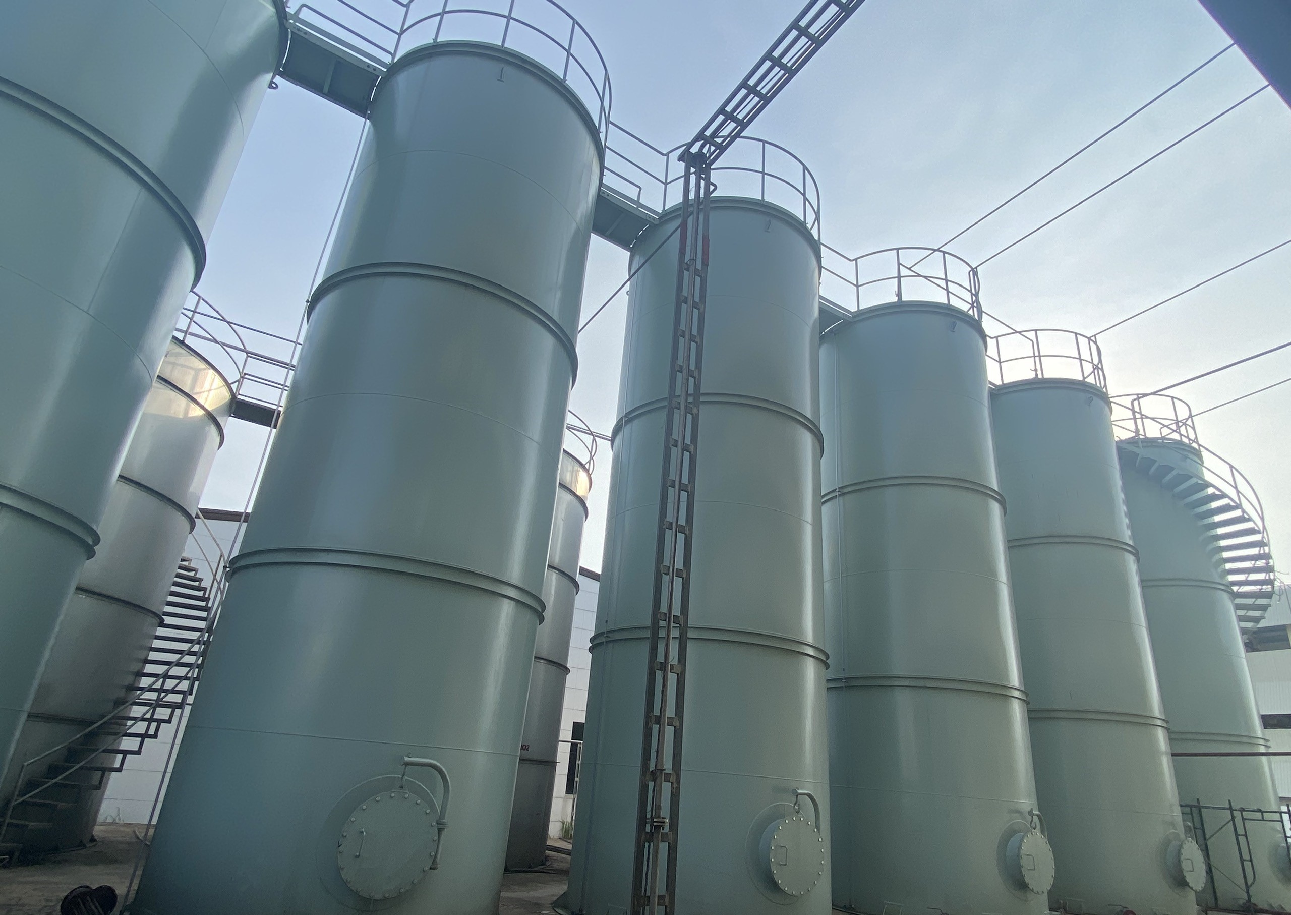 NHÀ MÁY TINH LUYỆN