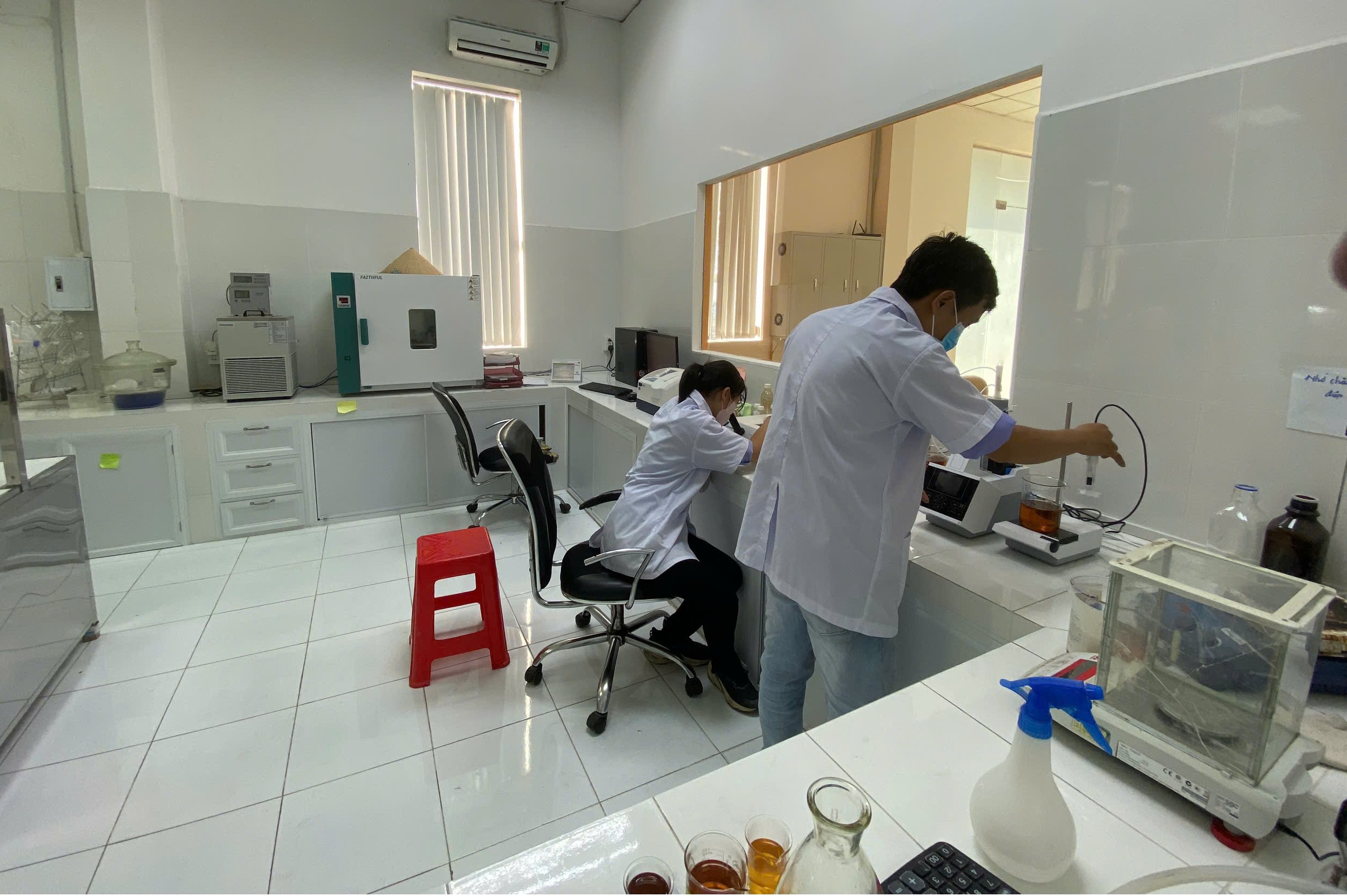 PHÒNG THÍ NGHIỆM